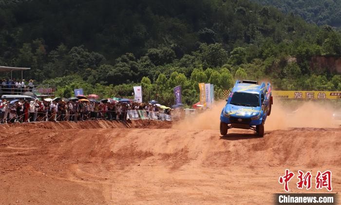 全国两百余名赛车手齐聚江西南康南水街道桐梓