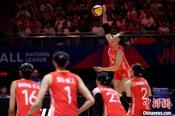 北京站收官战：中国女排2-3不敌土耳其，年轻阵