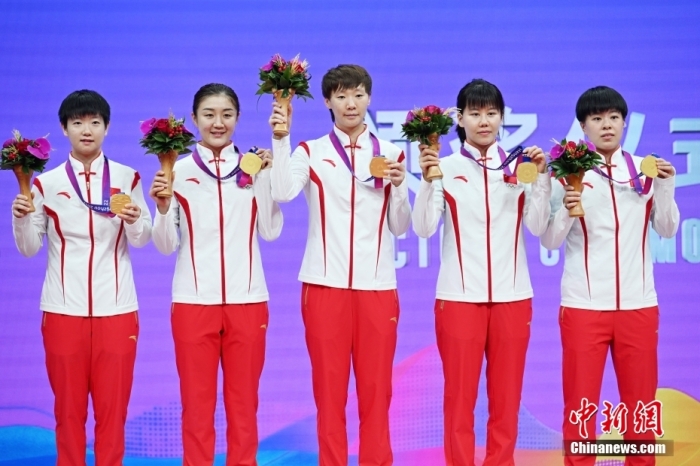 中国代表团杭州亚运会金牌榜领跑 五连冠与三冠