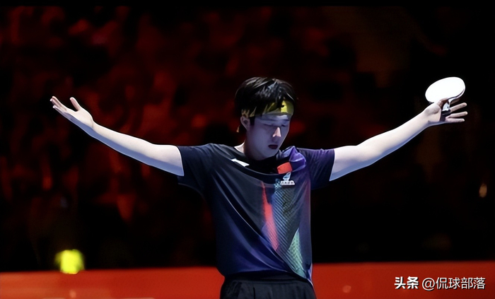 王楚钦夺冠后突赴医院治疗 揭秘职业运动员的伤